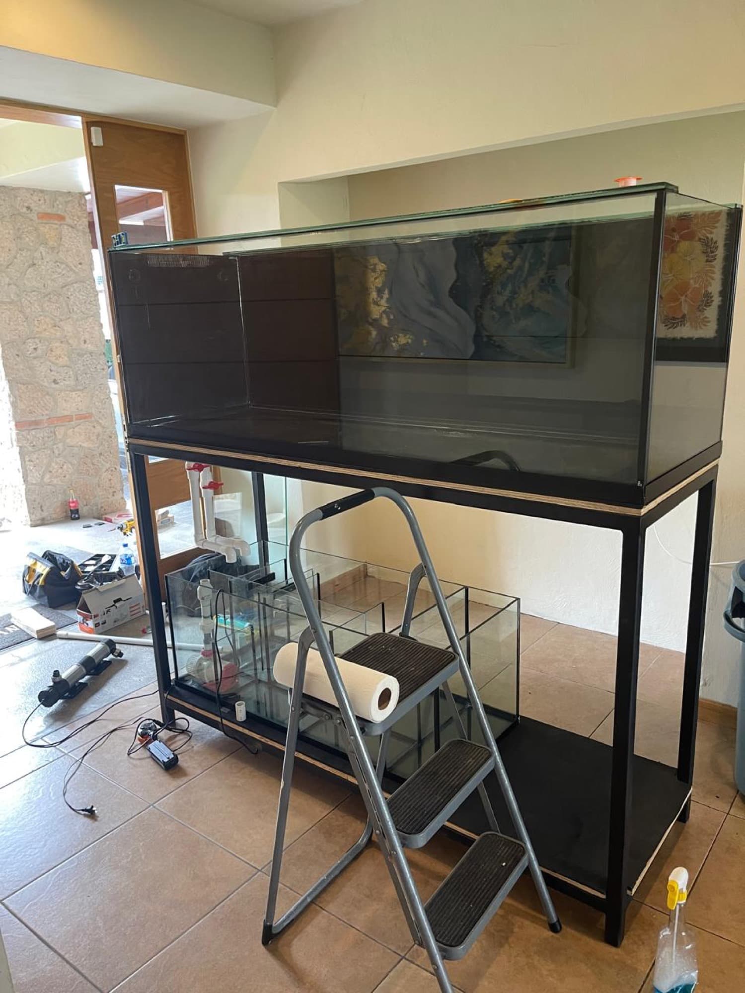 Sistema en base de acero con sump — foto 1